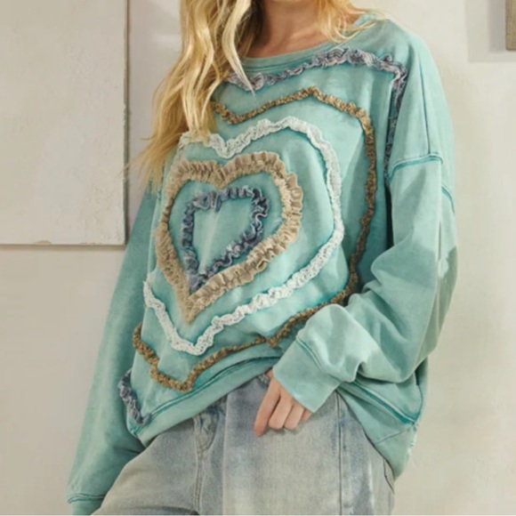 OLI & HALI Mineral Wash Heart Patchwork Cotton Sweatshirt with Pockets! Size M - Picture 4 of 6